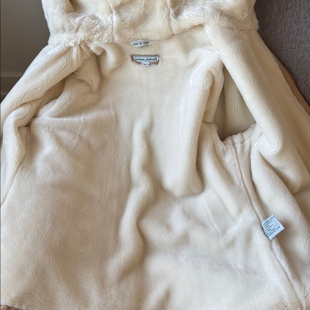 Shearling-Lined Hooded Suede Jacket - Cream Trim - Picture 4 of 16